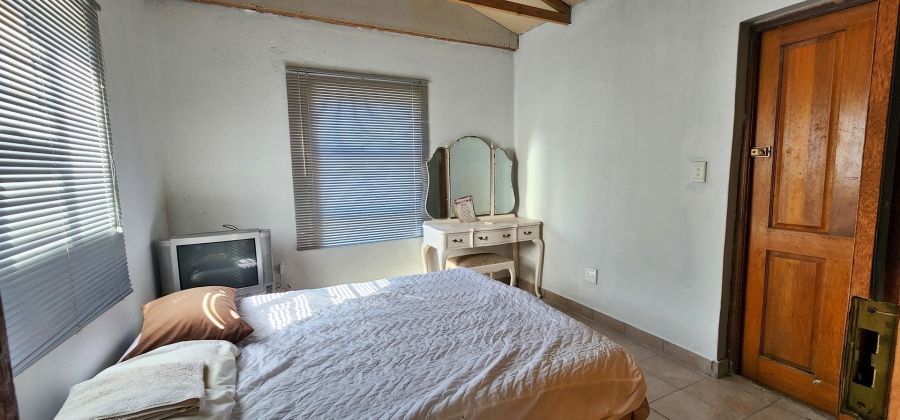 4 Bedroom Property for Sale in Struisbaai Western Cape